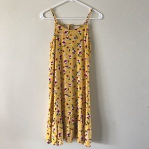 ☀️A yellow dress with floral patterns☀️